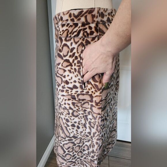 NWOTโBCBG Max Azria leopard print skirt - Picture 10 of 10